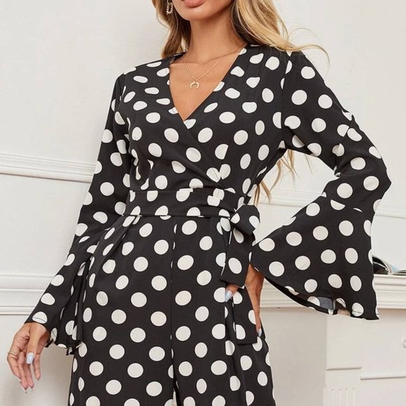 SHEIN Contrast Polka Dot Romper Jumpsuit - Picture 3 of 6